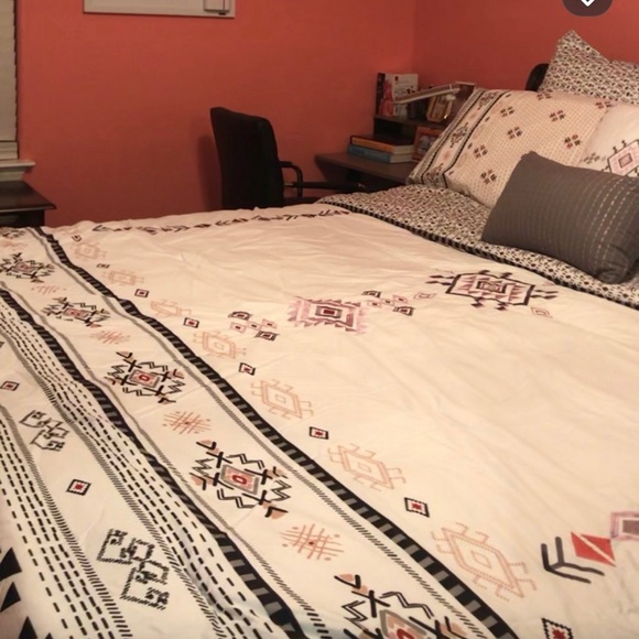 King Comforter Set - Picture 1 of 5